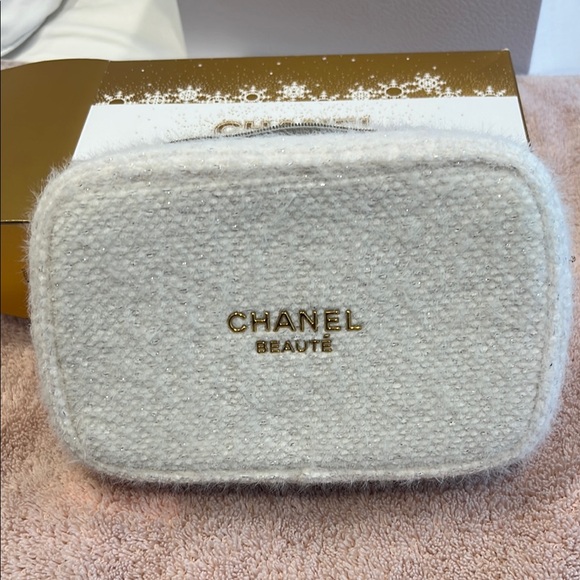 CHANEL Other - CHANEL ELEGANT POUCH